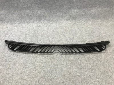 Vw touareg 3 iii напрямна бампера задня задній фото №1