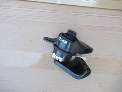 Kia venga кронштейн подушка фото №1