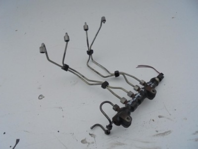 Молдинг упорскування 9654592680 berlingo ii 1.6 hdi фото №1