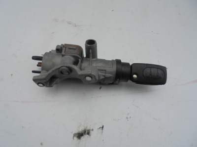 Замок зажигания 4b0905851m автоматическая коробка передач audi a4 b6 3.0 v6 фото №1