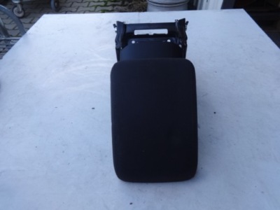 Audi a4 b8 08-15r подлокотник фото №1