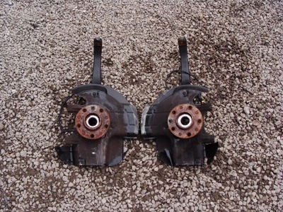 Поворотный кулак правая alfa romeo 159 1.9 jtdm 2.4 !!! фото №1