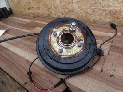 Kia picanto iii 2018 поворотний кулак ступиця правий задня фото №1