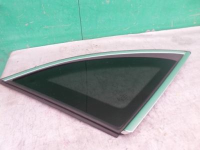 B klasa w247 2018 скло кузовна ліва трикутник фото №1