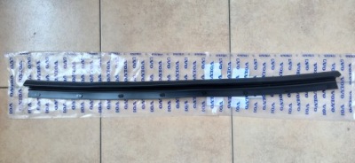 Volvo v 40 v40 v-40 прокладка капот кришка 2012- фото №1