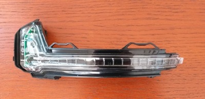 LUZ DIRECCIONAL ESPEJO IZQUIERDA TIGUAN II 5NA949101A  