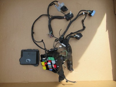 Citroen c3 iii корпус предохранителей фото №1