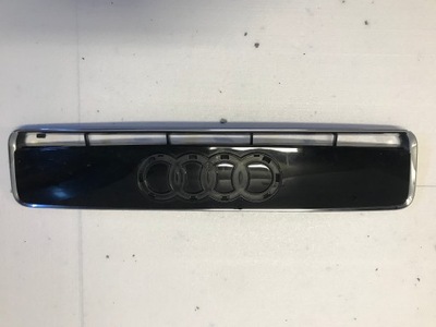 Оригінальний решітка радіатора решітка радіатора audi a2 8z0853321 фото №1