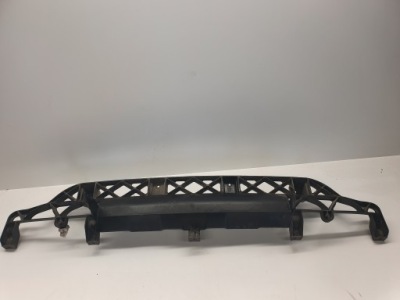 Напрямна бампера заднього audi q7 4l0807329 фото №1