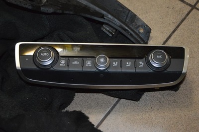 Audi a3 8v панель обдув 8v0820043c фото №1