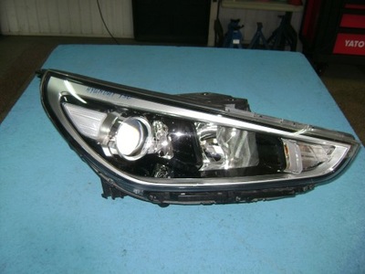 Лампа передня права hyundai i30 фото №1