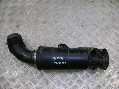 Bmw i8 i12 i15 шланг повітря 8639010 фото №1