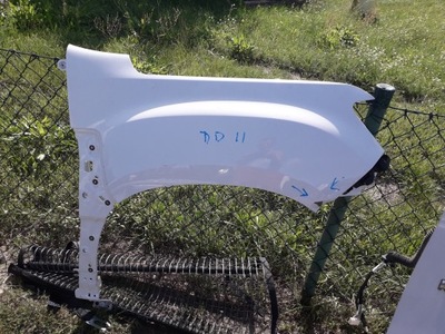 Крыло правый перед передний dacia duster ii 18- фото №1