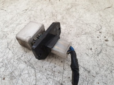 Резистор резистор вентилятор mazda 121 1.3 98r eu фото №1