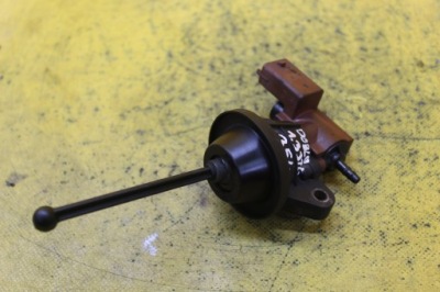 Клапан открывания egr doblo 1.3 m-jet 5521992 фото №1