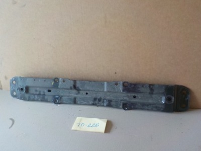 Touareg iii 3.0tdi кронштейн балка 4m0801387f фото №1