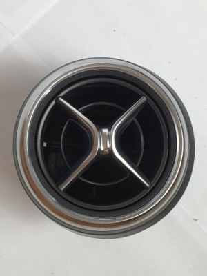 Решітка обдув впуск mercedes w176 cla gla a w117 a1768300754 фото №1