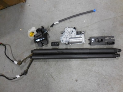 AUDI Q2 KLAPA ELEKTRYCZNA ZESTAW KPL