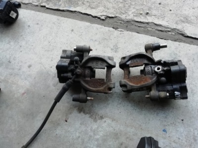 Audi a3 8v суппорт тормозной p,tył cz-wa фото №1