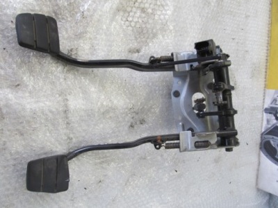 Педаль зчеплення гальма scania p 380 фото №1