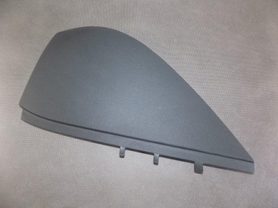 Vw touareg iii заглушка консолі ліва 760858247a фото №1