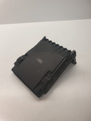 Крышка защита предохранителей audi a3 vw 1k0937132f фото №1