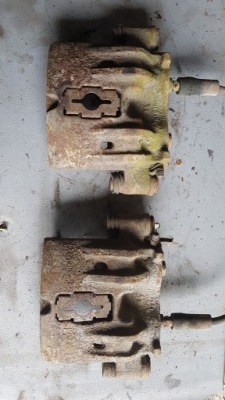 Супорт гальмівний задня mascot mascott лівий правий фото №1