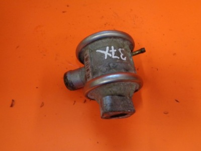 Discovery ii 4.0 v8 02 клапан воздуха вторичного фото №1