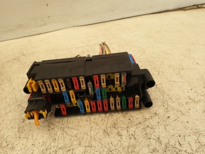 Коробка предохранителей peugeot partner 1.9d 02r фото №1