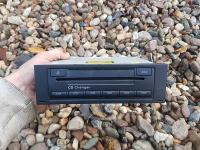 Audi a4 b7 чейнджер дисков 8e0035111d фото №1