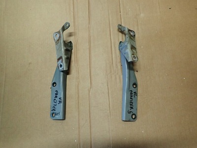 Subaru forester ii 05- петли капот фото №1