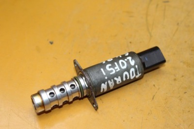 Датчик розподільного валу vw touran 2.0 fsi фото №1