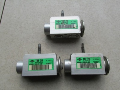 Клапан расширительный focus mk3 grand c-max mk2 фото №1