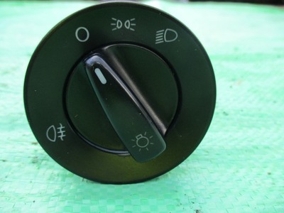 Vw golf iv выключатель света 1c0941531 фото №1