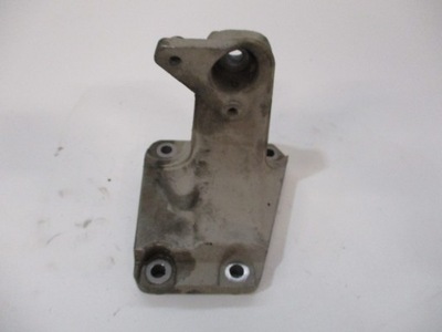 Кронштейн кронштейн bmw 3 f30 2.0d 6788612 фото №1