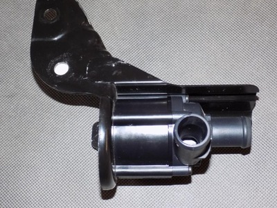 Audi rs5 8w дополнительная помпа wody 8w0819025as фото №1