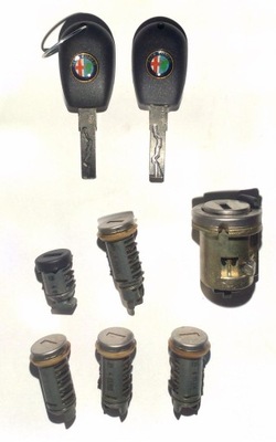 Alfa romeo 156 вкладиші замки + ключі code 2 оригінальний номер фото №1