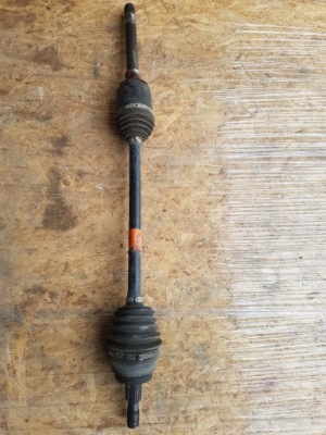 Mercedes ml w166 привідний вал права a1663301300 фото №1