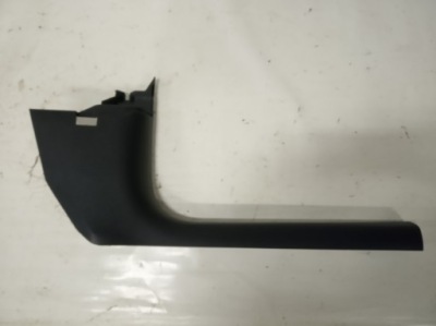 Накладка накладка порог правая audi q2 81b867272 фото №1