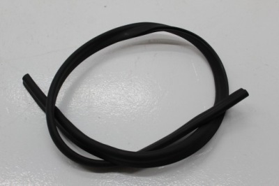 Vw arteon прокладка отсек двигателя 3g8823723 фото №1