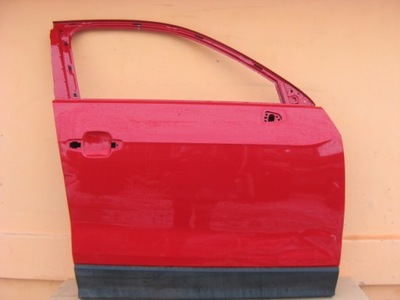 Двері audi q2 фото №1