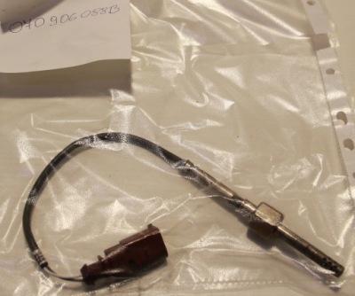 Vw crafter датчик температуры выхлопных газов 070906088b фото №1