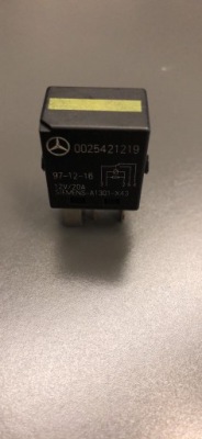 Mercedes a klasa w168 реле 0025421219 фото №1