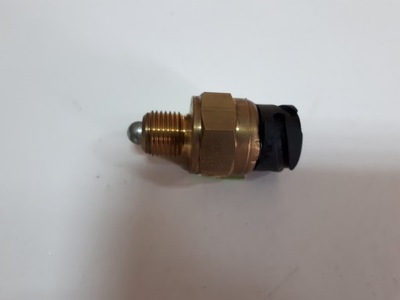 SENSOR DE MARCHA DE VISIÓN TRASERA IVECO 42536335 I727  