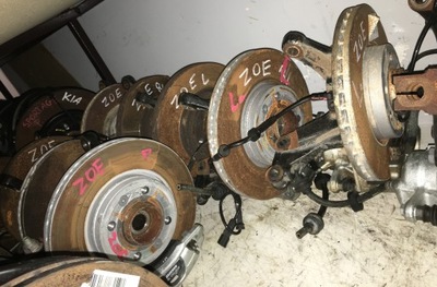 Renault zoe левая поворотный кулак ступица перед фото №1