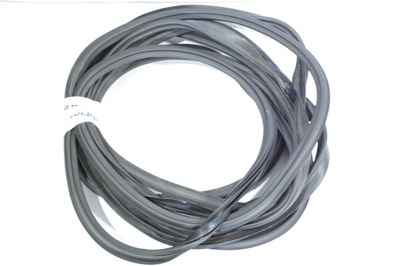 Audi a3 8v sportback прокладка кузовная p.tył фото №1