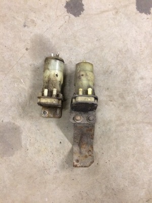 Помпа распылителя mercedes g w116 w114 w115 r107 фото №1