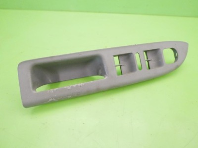 Ручка кронштейн дверь левая перед vw golf plus 04-08 фото №1