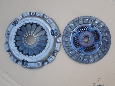 Suzuki grand vitara 2,0 td 01- диск притиск фото №1