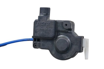 Привід кришка заливної lexus is ii 05-10 фото №1